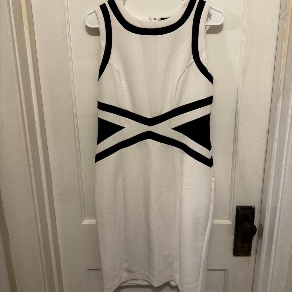 Worthington Black and White Geometric Midi Dress